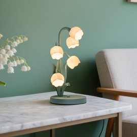 Modern Green Lily-of-the-Valley Table Lamp with Flower-Shaped Shade - Plug-in White Bulb (Compatible with E27), Soft Glow Night Light for Bedroom, Living Room,, Hotels & B&Bs - Glossy Plastic/Metal Bell Lighting Fixture